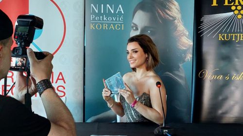 Nina Petković promovisala album u Vodicama