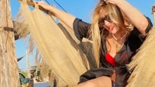 Uživa u Ulcinju: Danica Maksimović objavila fotografiju u kupaćem i izazvala lavinu komentara